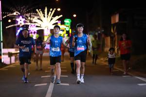 BIB: 42933, 41621, 45077
                            <button type="button" onclick="openModal(20383140)" class="btn btn-primary btn-sm float-right btn-popup" data-toggle="modal" data-target=".modal-high-quality">
                        <i class="fas fa-shopping-cart"></i> Add to Cart
                    </button>
                                            <button type="button" onclick="isThisMe(20383140, true)" class="btn btn-success btn-sm float-right btn-popup btn-isme hidden" data-toggle="tooltip" data-placement="bottom" title="นี่คือรูปของคุณใช่ไหม คลิกที่นี่เพื่อเอาเข้าอัลบั้ม">
                        <i class="fas fa-plus"></i> Add to album
                    </button>
                    <button type="button" onclick="isThisMe(20383140, false)" class="btn btn-warning btn-sm float-right btn-popup btn-isnotme hidden">
                        <i class="fas fa-ban"></i> Remove from album
                    </button>
